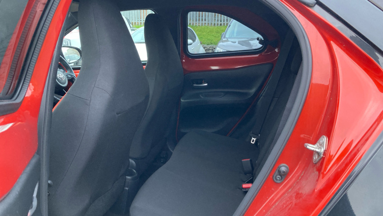 Toyota Aygo X 1.0 VVT-i Edge 5dr Petrol Hatchback